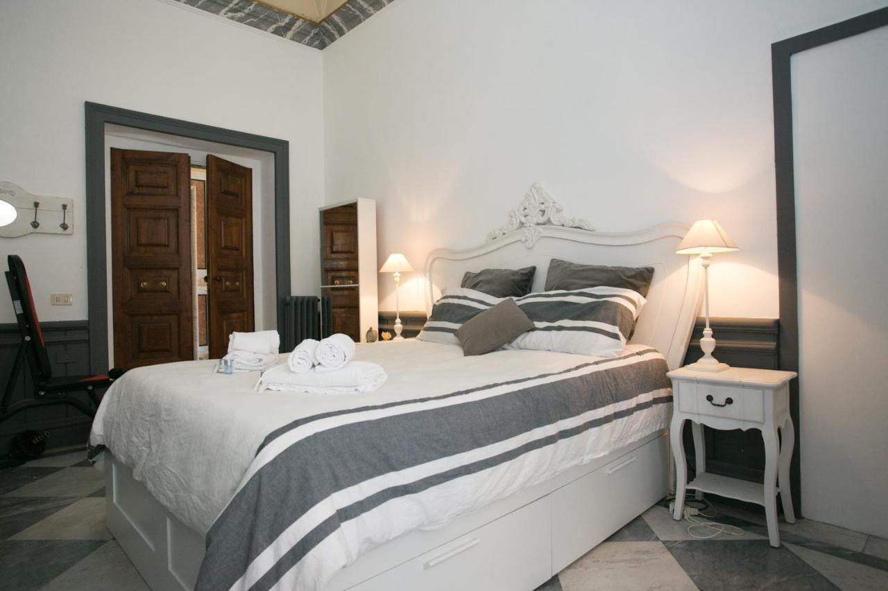 Private Room In Roma Centro Storico Екстер'єр фото