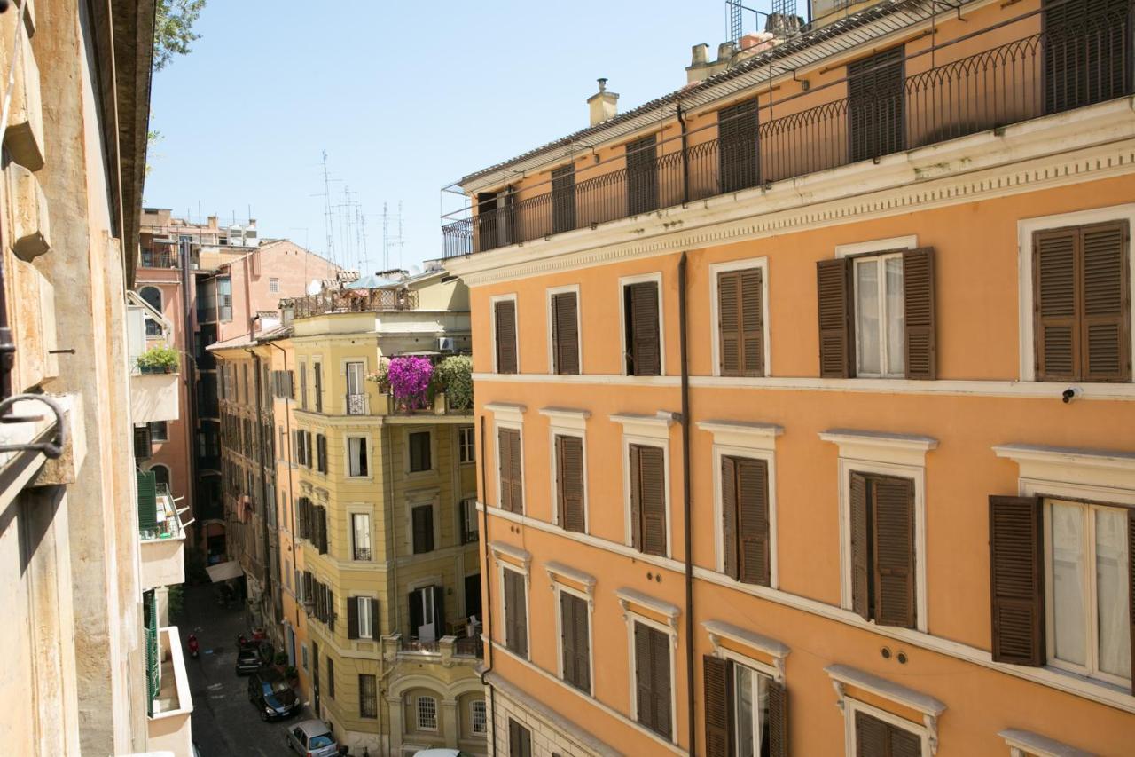 Private Room In Roma Centro Storico Екстер'єр фото